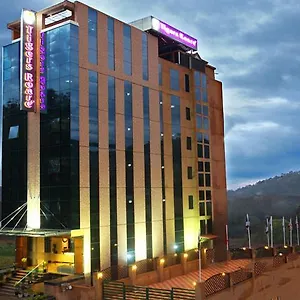 **** Hotel Tigers Roare India